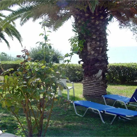 شقة فندقية Corfu Menigos 3*