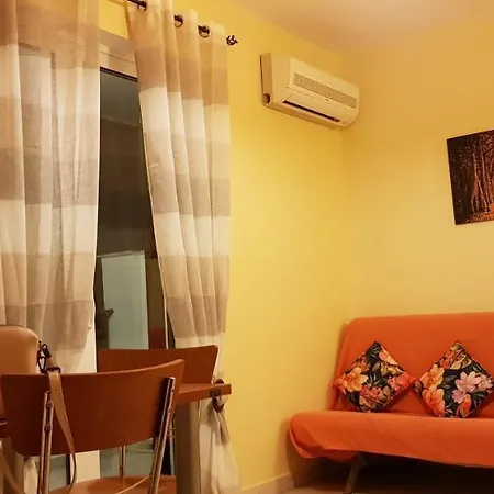 Corfu Menigos Lejlighedshotel