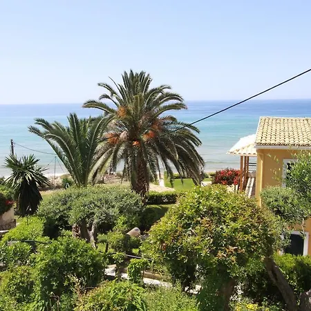 Lägenhetshotell Corfu Menigos 3*