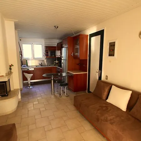 Corfu Menigos Glifada