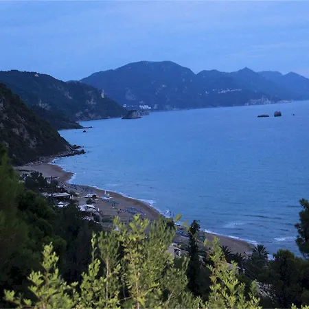 Corfu Menigos 글리파다