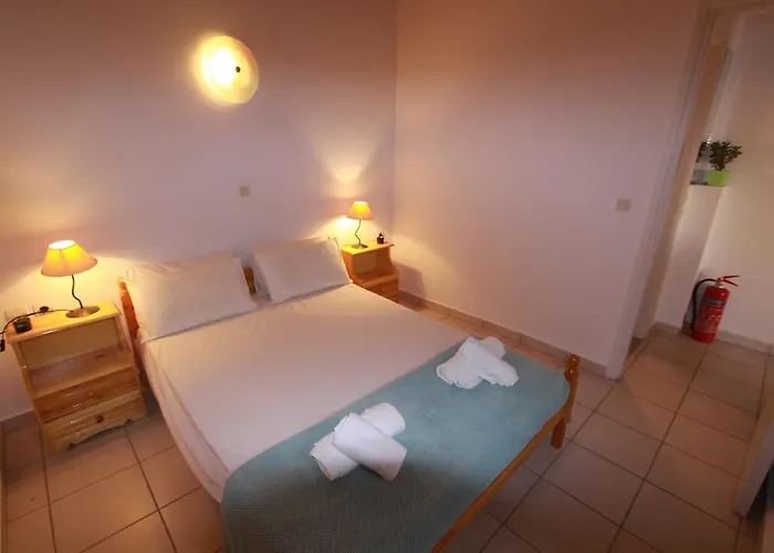 公寓式酒店 Corfu Menigos 格利法达