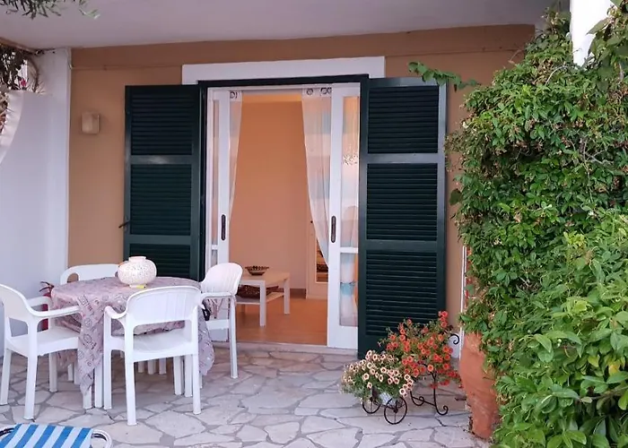 公寓式酒店 Corfu Menigos
