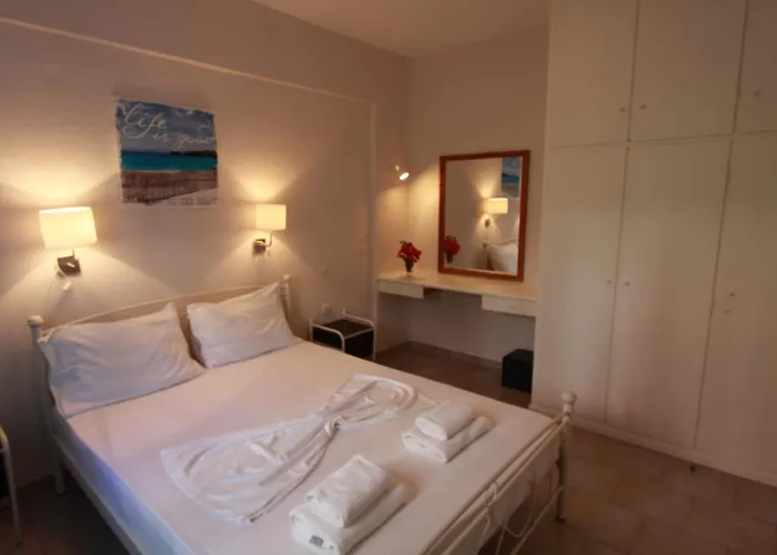 Corfu Menigos 3* Глифада