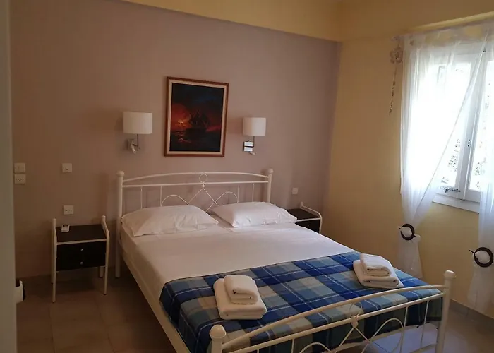 Corfu Menigos 公寓式酒店