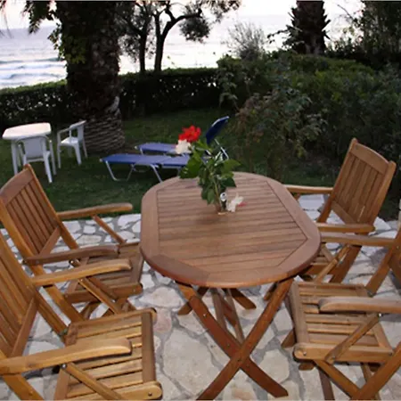 Hotel apartamentowy Corfu Menigos